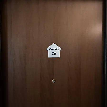 Garibaldi 26 * ستريزا